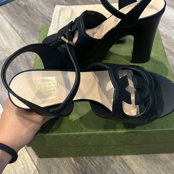 GUCCI Women 38 Interlocking G Cutout BLACK Platform Sandals 💯 Authentic NEW - Picture 4 of 5
